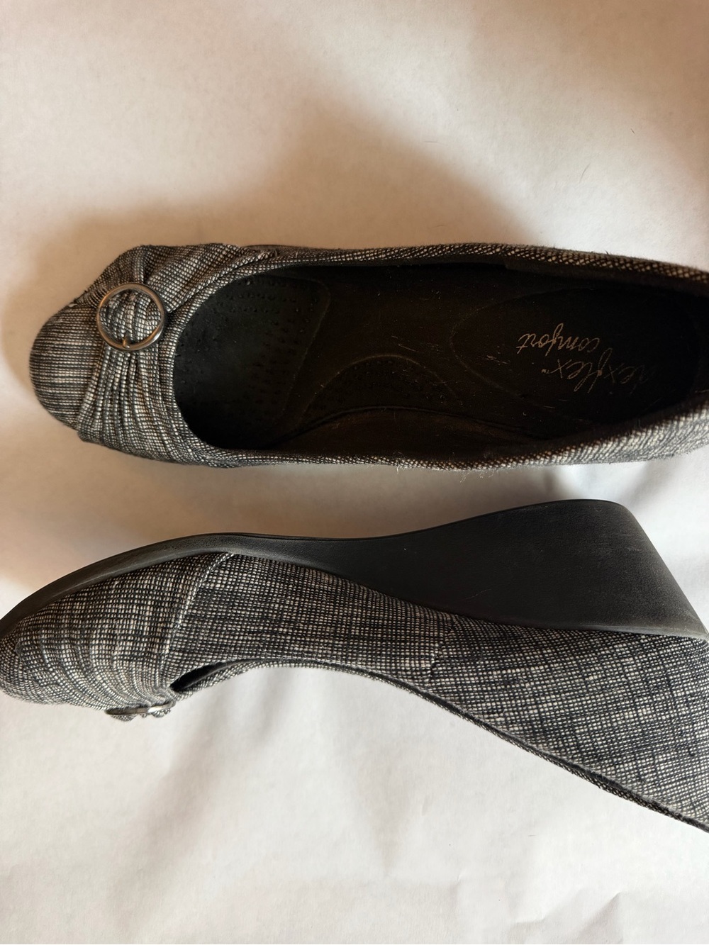 Dexflex Comfort Size 12 Herringbone Tweed Wedge Flats Black Gray